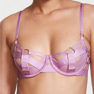 NWT Victoria’s Secret Very Sexy Unlined Demi Strappy Cutout Bra 36D